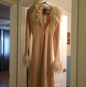 NWT - bebe - an button sweater with fur
